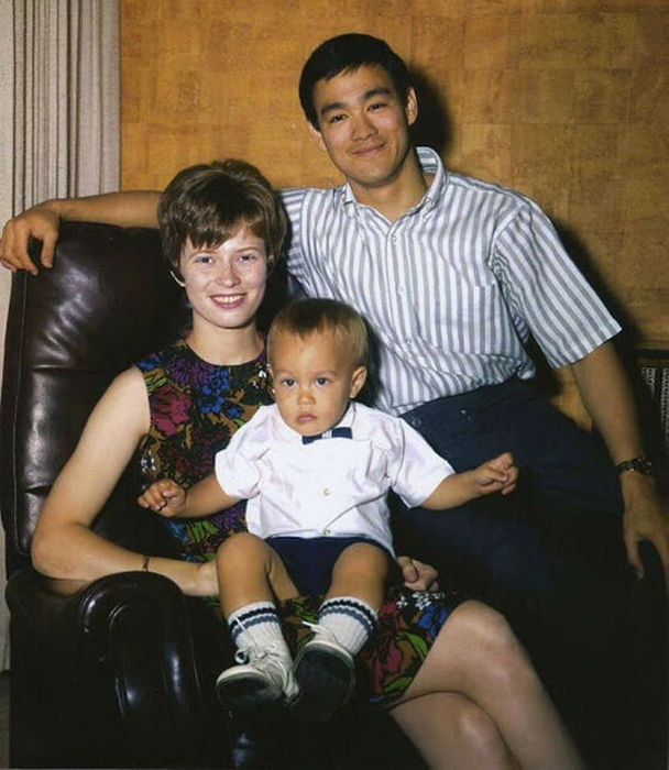 фото из семейного альбома Брюса Ли