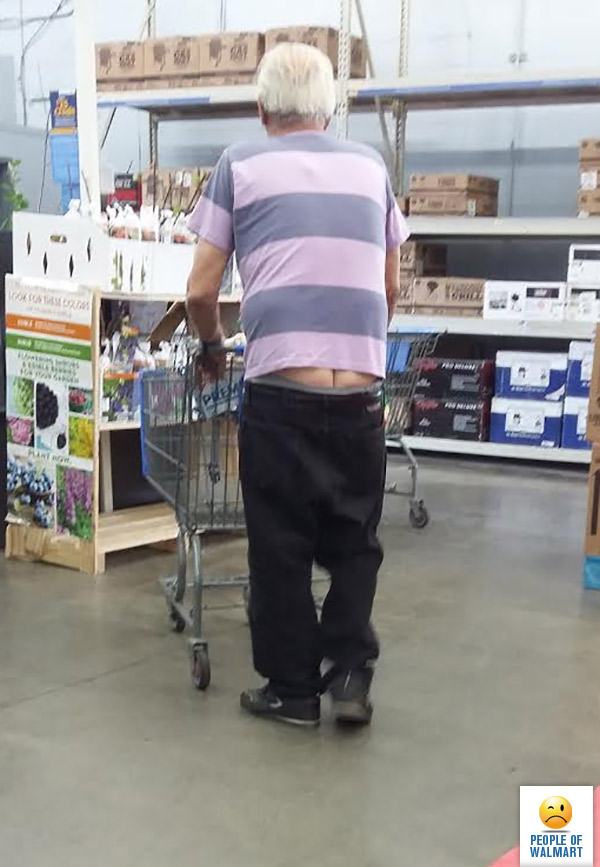ужасно одетый покупатель в супермаркете