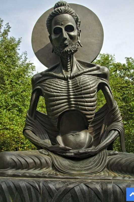 Веселенькие статуи в парке индийской культуры в Ирландии