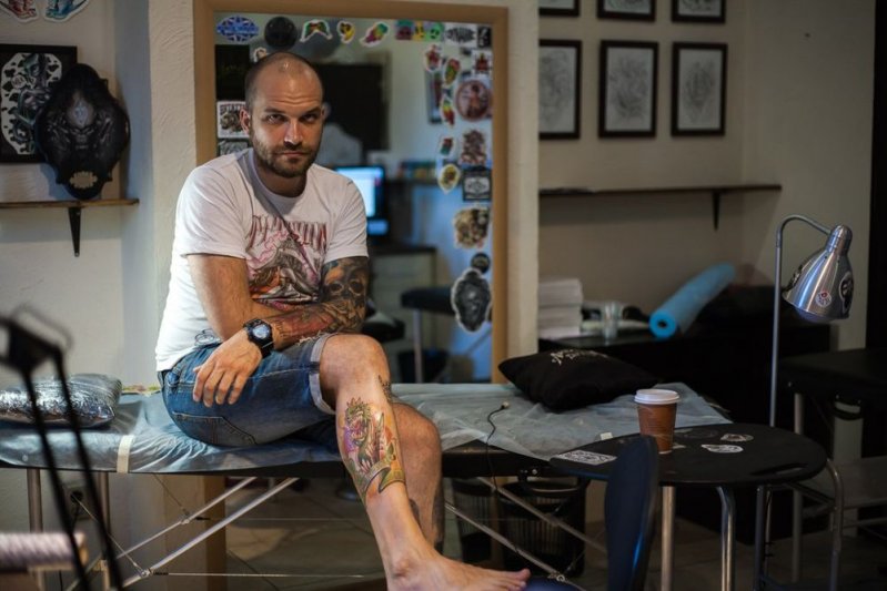 Житель Татарстана сделал уникальную татуировку с купюрой в 200 рублей 