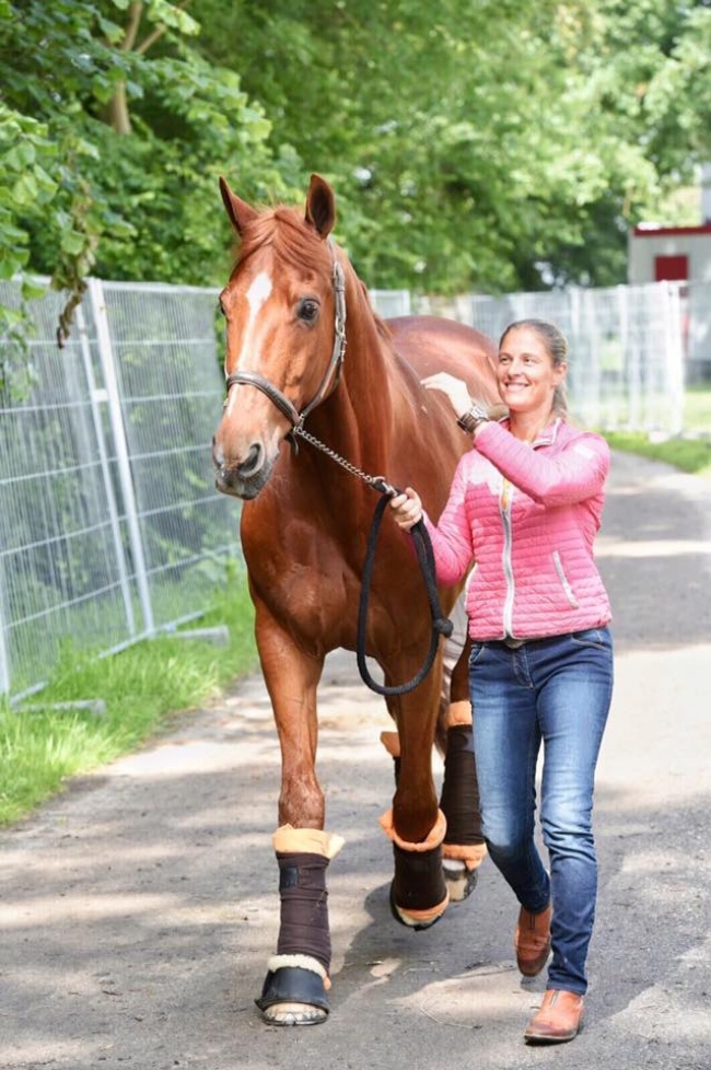 Спортсменка отказалась от участия в Олимпийских играх, чтобы спасти свою лошадь 