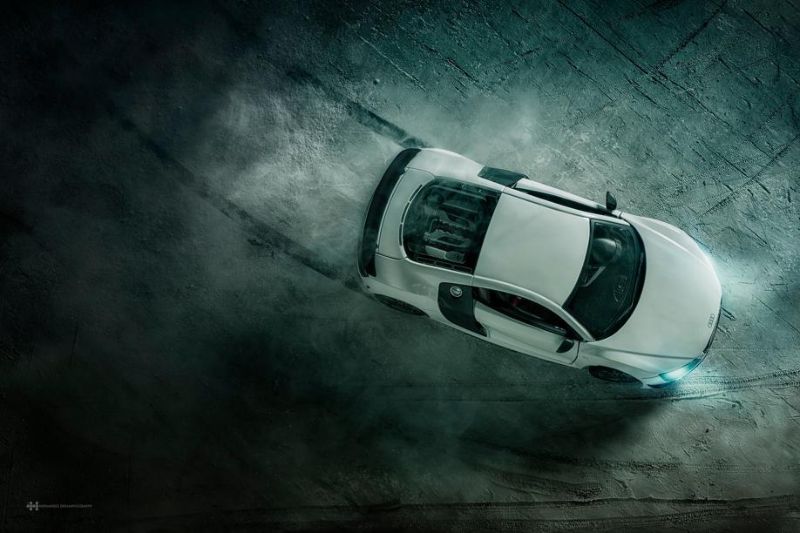 Рекламные фотографии спорткара Audi R8, сделанные с помощью игрушечной машинки 