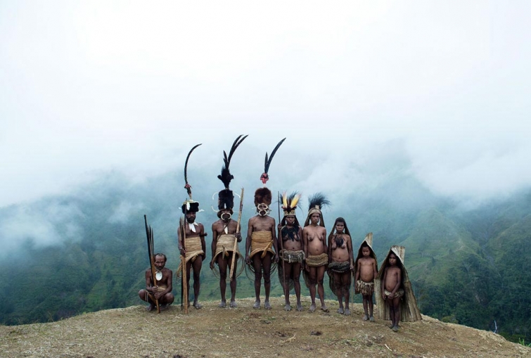 Мощные портреты людей из редких племён, живущих в отдалённых уголках нашей планеты 