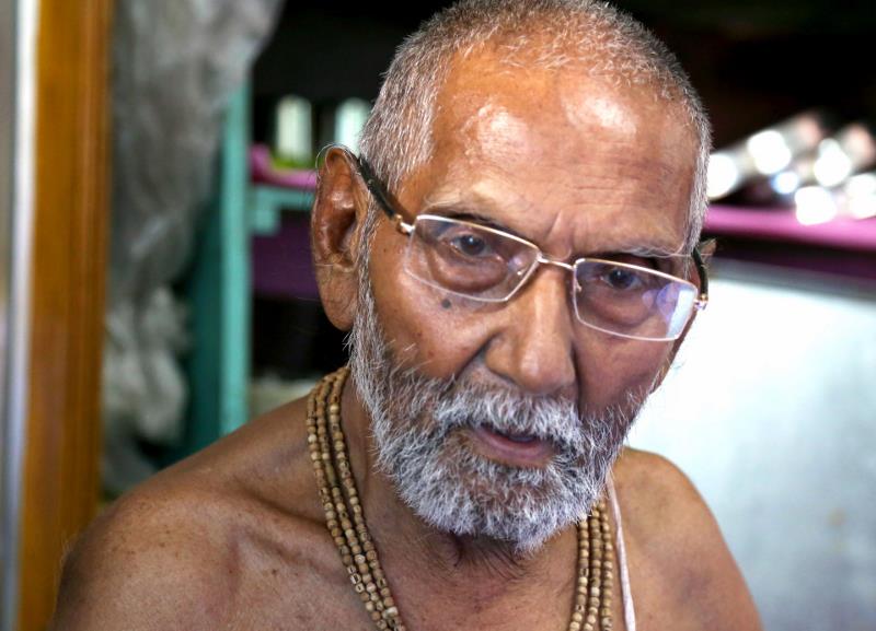 Этот индийский монах утверждает, что он 120-летний девственник 