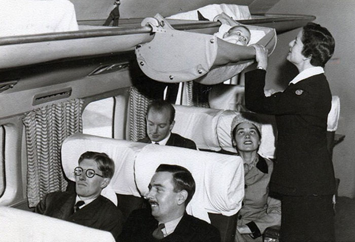 Вот как младенцы летали на самолётах 60 лет назад 