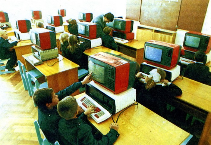 Как выглядели в СССР привычные нам устройства 