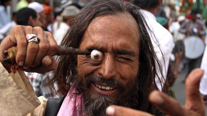 Глазовыколупывающий фестиваль в Индии
