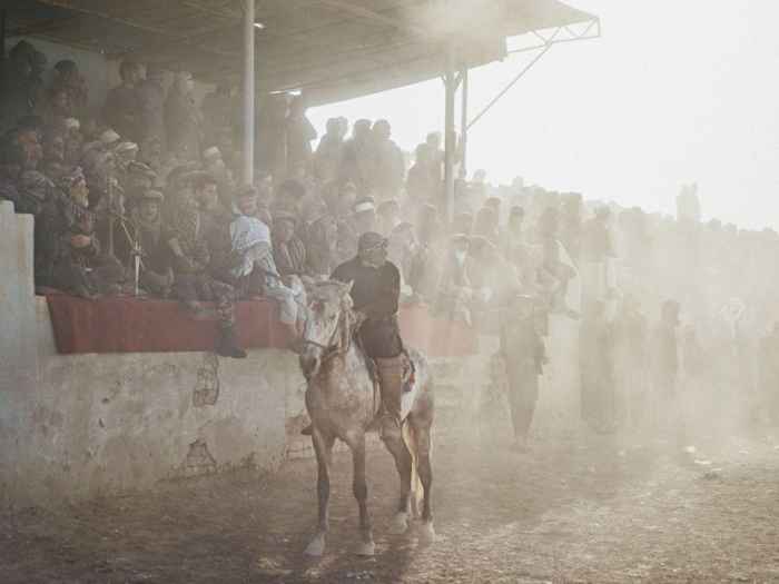 Афганская конная игра с обезглавленным козлом