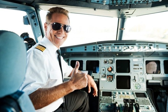 Почему мы никогда не видим пилотов самолетов с бородой?