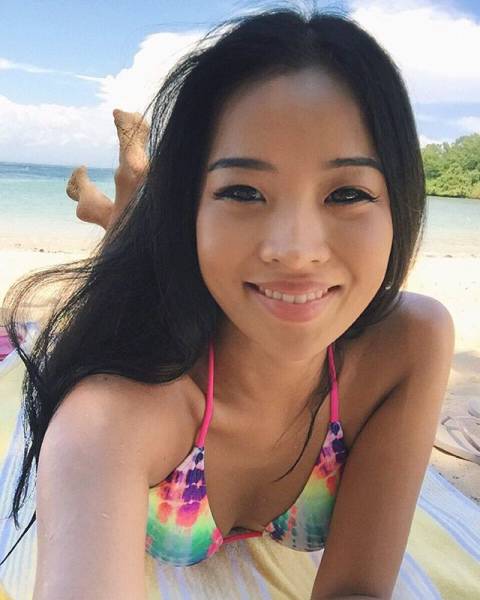 привлекательная азиатка