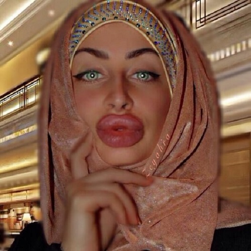 Блогерша из Афганистана взорвала Интернет своей внешностью 
