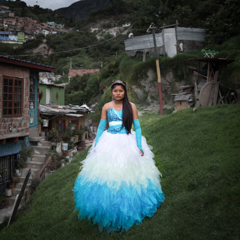 девушка в колумбии Кинсеаньера
