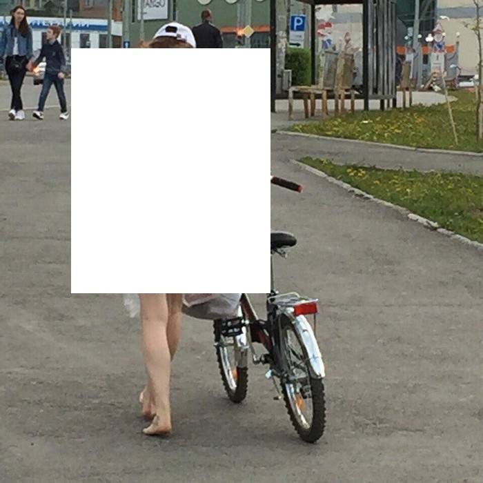 В Перми голая девушка каталась на велосипеде