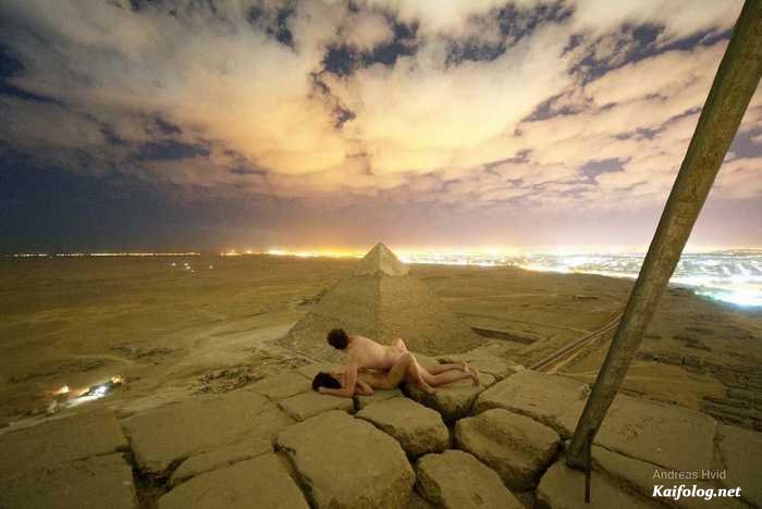 Туристы из Дании занялись сексом на вершине пирамиды Хеопса в Египте и засняли это на камеру