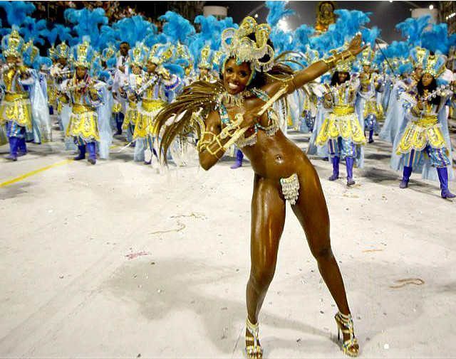 фото девушки на карнавале рио де жанейро