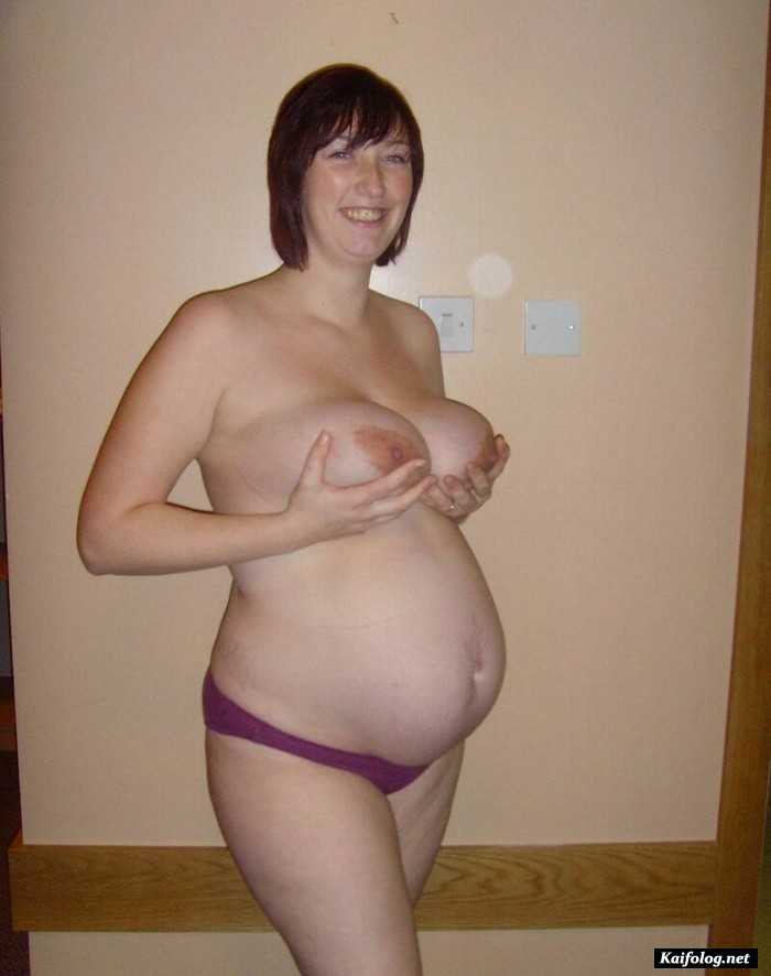 голая беременная девушка