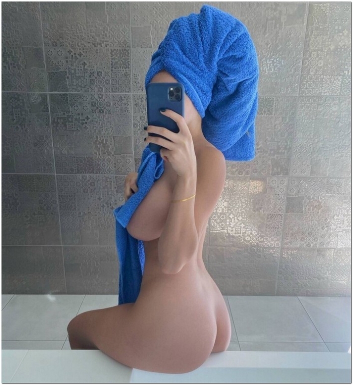 самострел голой девушки